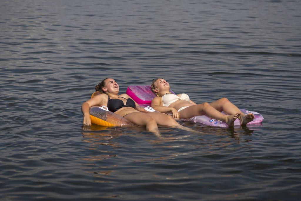 Oostappen Vakantiepark Riviera Beach Biddinghuizen Ngoại thất bức ảnh
